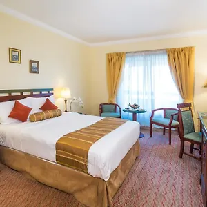hotel-holiday-international.sharjah-hotels.com/