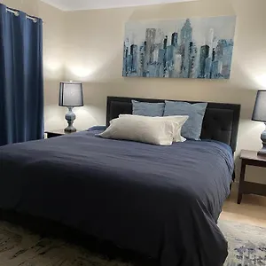 Newly Remodeled Family Friendly 3b/2b House Ferienhaus