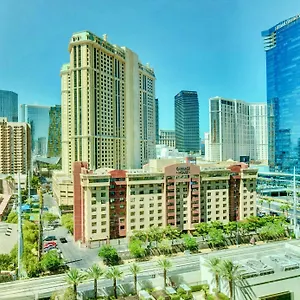 Strip View - No Fee ! Apartment