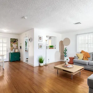 Downtown Holiday home